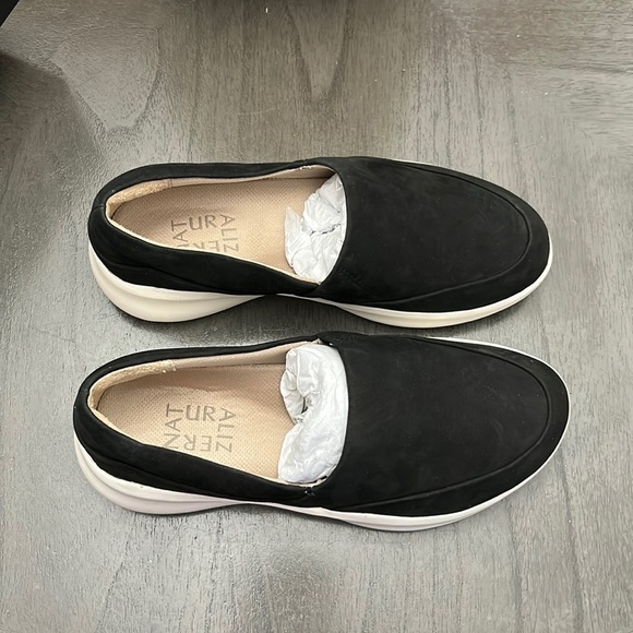 Naturalizer Slip-On Leather Sneakers - Ease NBCK - Picture 6 of 11